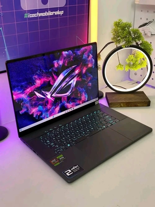 ASUS ROG ZEPHYRUS G16/RYZEN AI 9HX 370W /32 GB DDR5/2TB ssd/NVIDIA RTX 4070 08GB/16 OLED 2.5K 240HZ