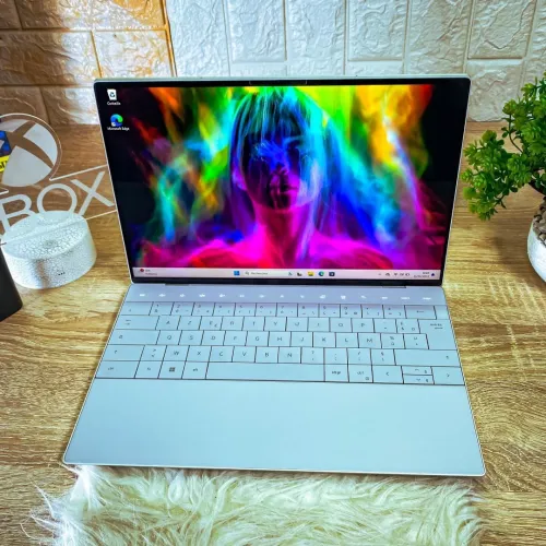 DELL XPS 13 PLUS  9320 13th 2023 /INTEL I7-1360P/ 16 gb ddr5 6400MHZ/ 512gb ssd/ 13.4 IPS 4K TACTILE