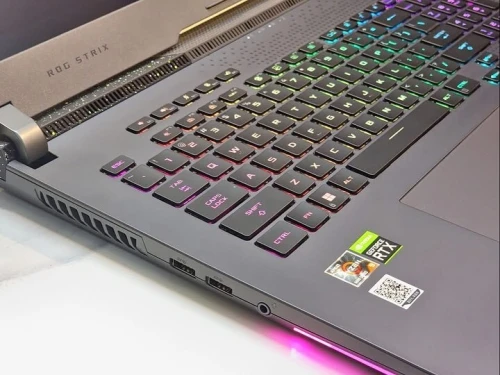 ASUS ROG STRIX G17/RYZEN 9-6900HX /RAM16 GO DDR5/DISK 1024 GB NVME /RTX 3070TI 08GB/17.3 QHD 240 Hz 