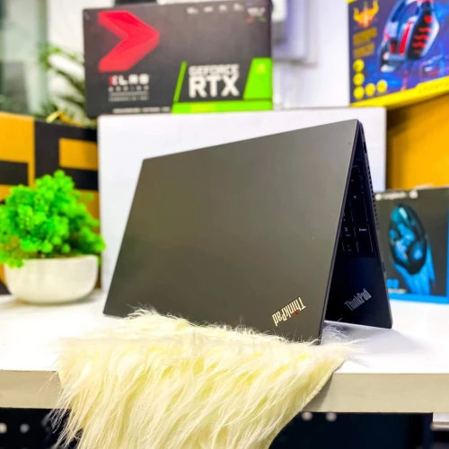 LENOVO THINKPAD P15S 2022/I7-1185G7 VPRO 5GHZ/RAM 32GB DDR5/1TB SSD/NVIDIA T500 4GB/15.6 POUCE