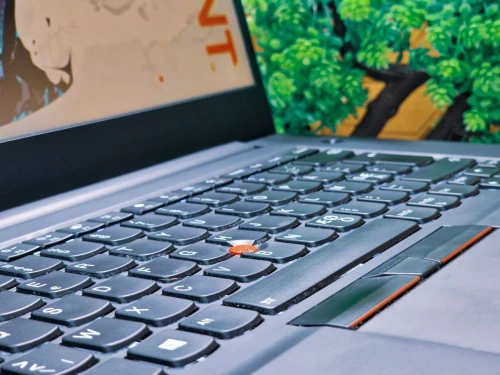  LENOVO THINKPAD P1 GEN 2/I7-9750H 4.3GHZ/RAM 16GB/DISK 512GB SSD/NVIDIA T2000 4GB/ECRAN 16
