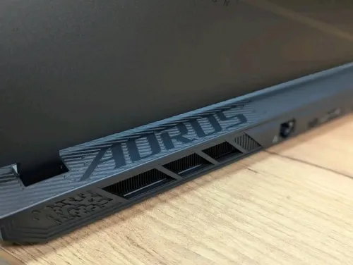 GIGABYTE AORUS 16/I7-13700H/16GB DDR5/1TB  NVME/RTX 4070 8GB/16.1" QHD+ 2.5k 240Hz