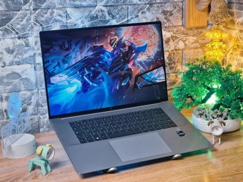HP ZBOOK POWER G9 2022/ INTEL i7-12800H/ 32gb DDR5/ 1024gb ssd/ RTX A2000 08GB/ 16POUCE 4K TACTILE
