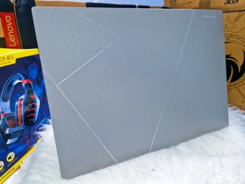 ASUS ZENBOOK PRO 14 OLED 2023/I9-13900H 5.5GHZ/RAM 32GB DDR5/1TB SSD/NVIDIA RTX 3050 4GB