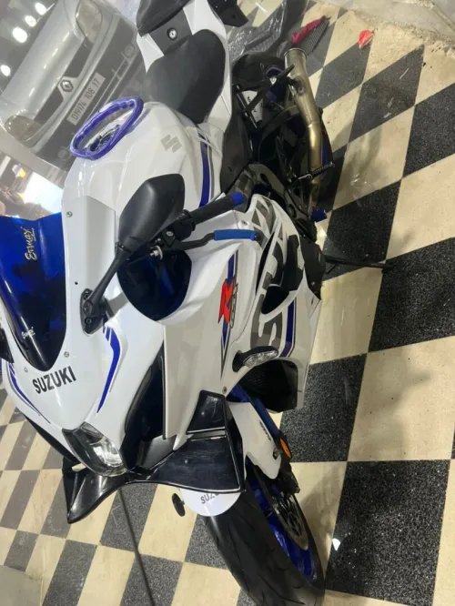 Suzuki gsxr L8R 2018