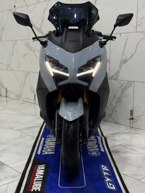 Yamaha Tmax 563 Tech Max 2025