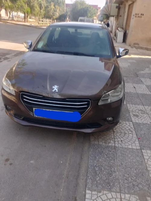 Peugeot 301 2015 Allure