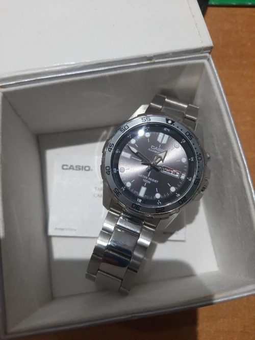 Montre casio homme