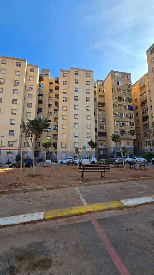 Vente Appartement F5 Oran Sidi chami