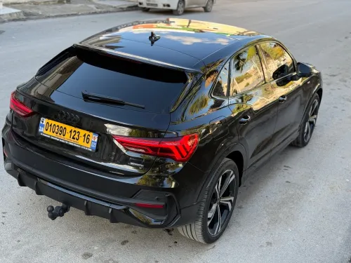 Audi Q3 2023 S-line sportback
