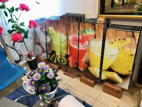لوحة زخرفية عصرية من الزجاج مناسب للمطبخ والمقاهي والمطاعم- Cadre Décoratif Moderne En Verre .