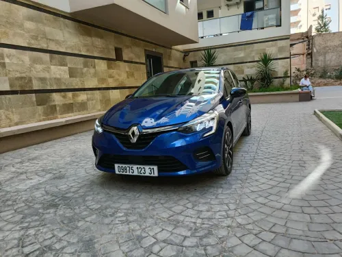 Renault Clio 5  2023 Zan