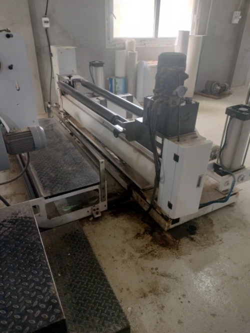 Machine decoupe de papier, déshumidificateur d'air 