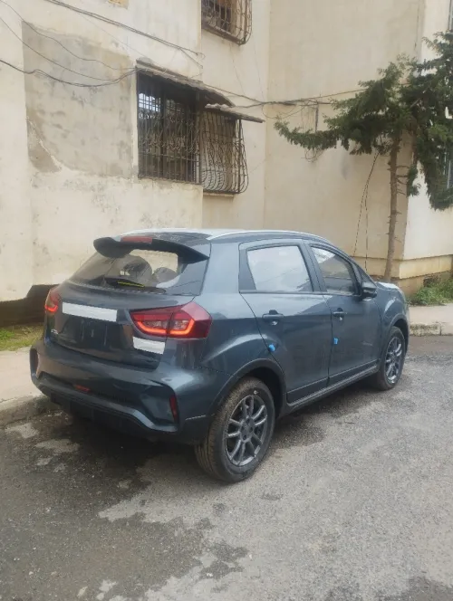 Livan X3 Pro  2026 International avec toit