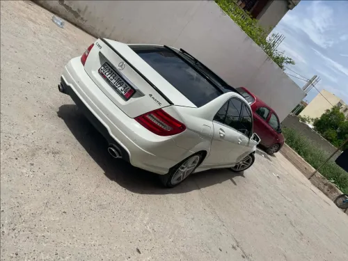 Mercedes Classe C 2009 C300