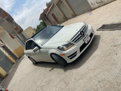 Mercedes Classe C 2009 C300