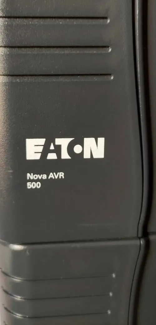 Onduleur MGE / ETON 4E 500VA 230V