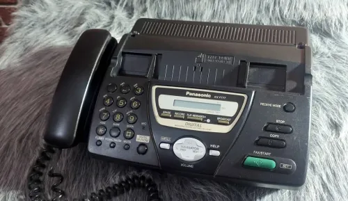 Fax Panasonic FT 77