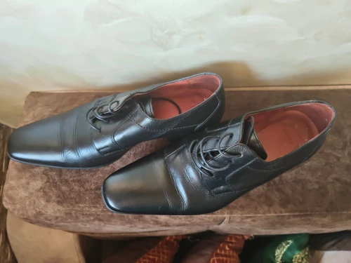 Chaussures classique en cuir comme neuves