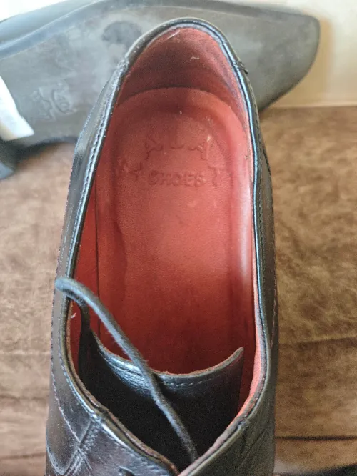 Chaussures classique en cuir comme neuves
