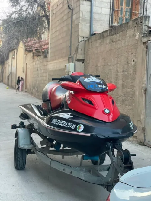 Jet-ski