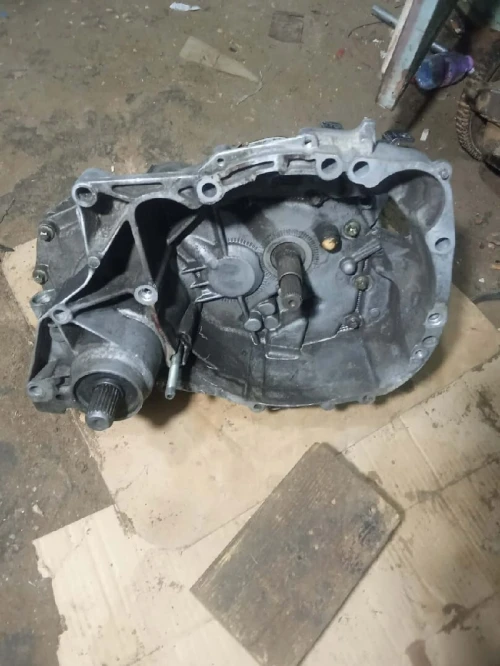 محرك بيجوو 406 بل بوات