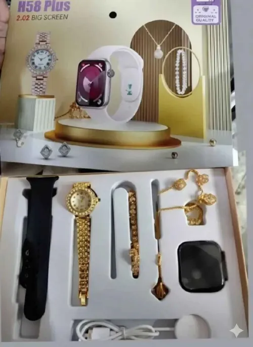 ساعة ذكية مع طقم مجوهرات