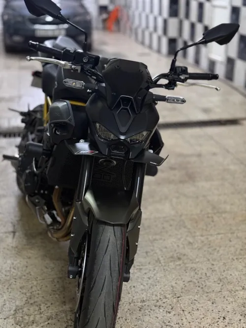 Kawazaki Z900 