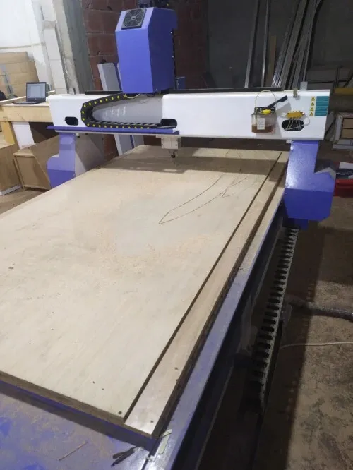 La réparation et la maintenance d'équipements et de machines d'ateliers et industriels صيانة آلات الورشة