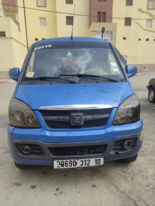 Zotye Z10 2012 cargo