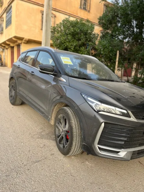 Geely Coolray 2025 