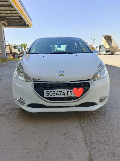 Peugeot 208 2015 Active Facelift