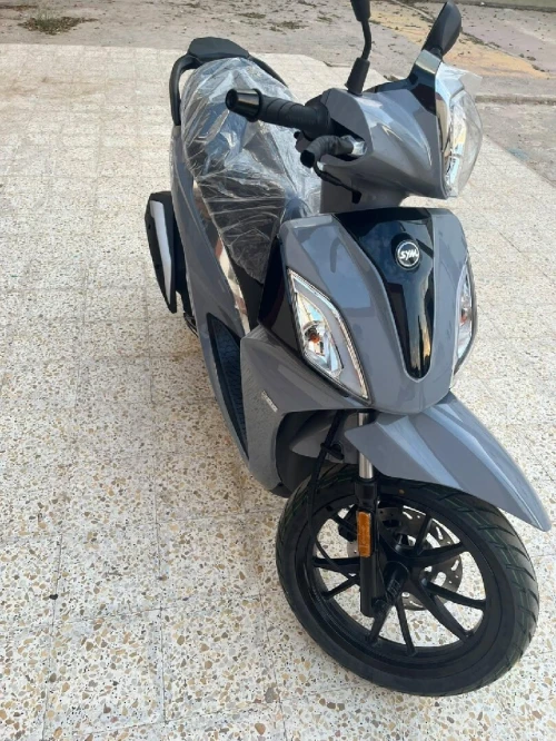 SYM ST 200 2025