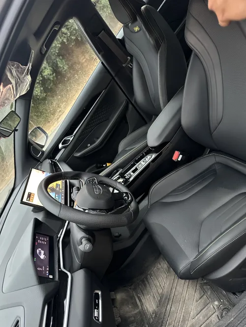 Geely Coolray 2026 