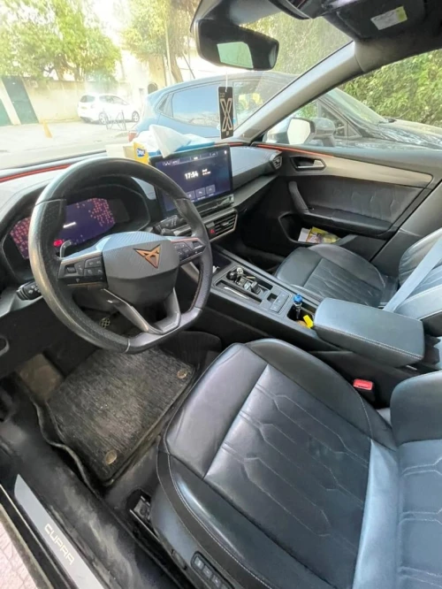 Cupra  Leon 2024 