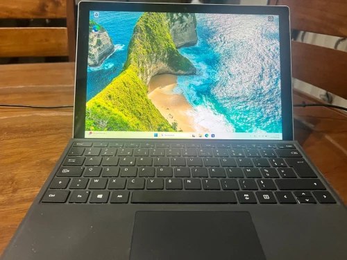 Windows SURFACE pro7