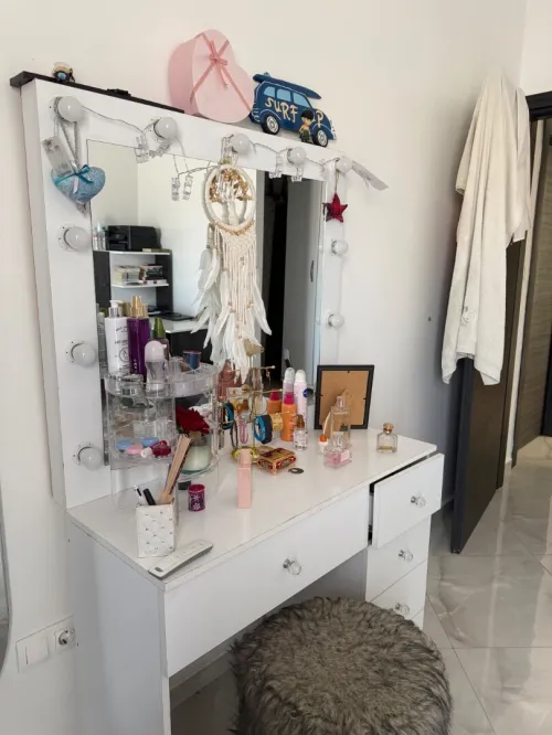 Coiffeuse avec LED