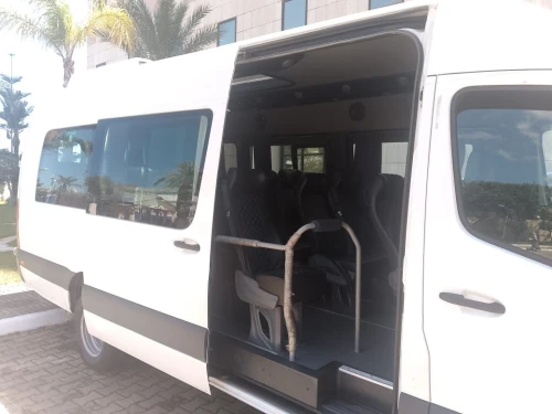 LOCATION DES  BUS ET MINI BUS +VIP VAN