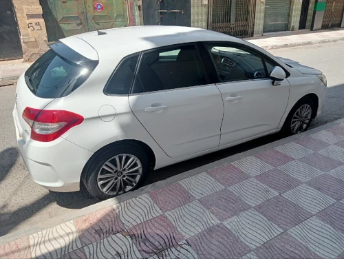 Citroen C4 2011 Attraction