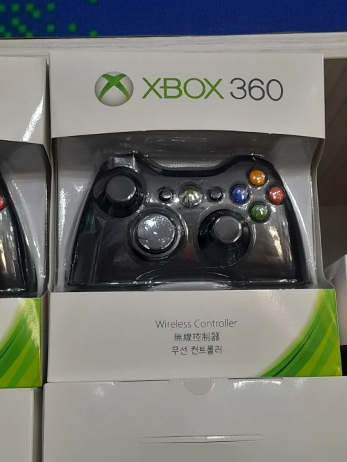 Manètte de xbox sans fille et fille