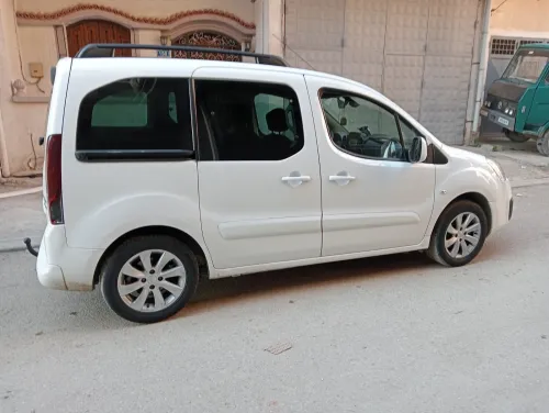 Peugeot Partner 2018 Tepee Allure 