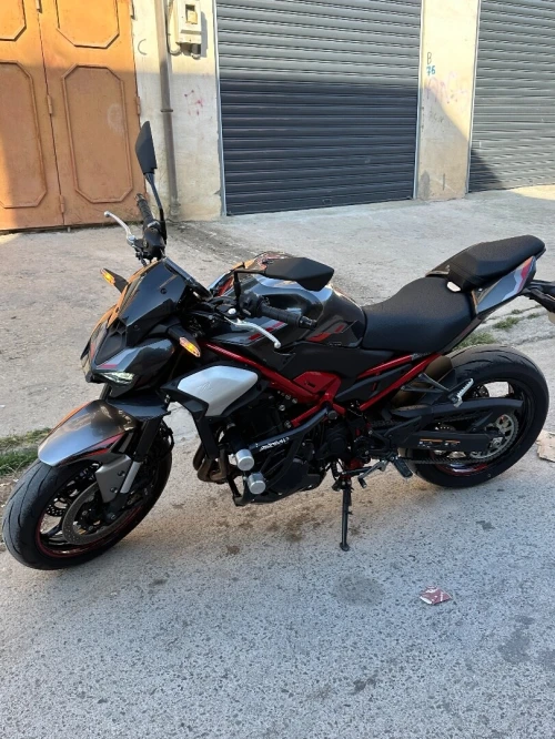 Kawasaki Z900 