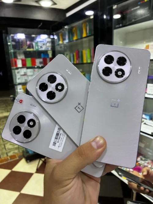 One plus 13R 16/256gb One plus 13R 16/256