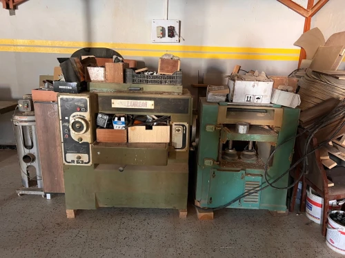 Machine a menuiserie de bois