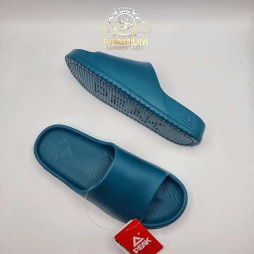PEAK SLIPPERS