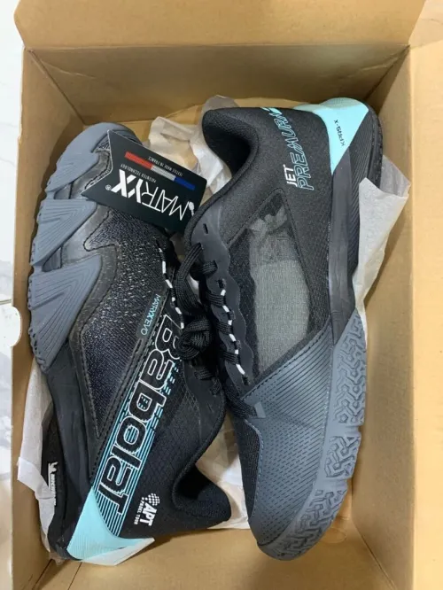 Lot chaussures babolat cntt 1400