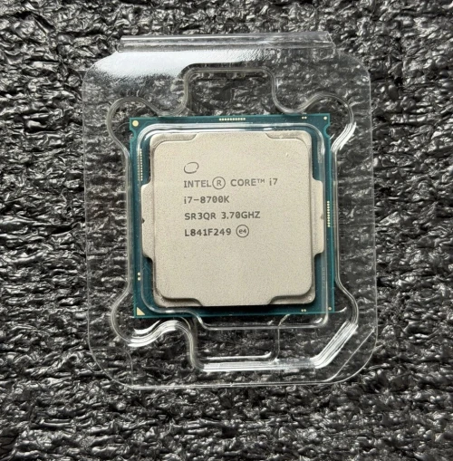 I7 8700K + MSI Z370 Gaming Pro Carbon