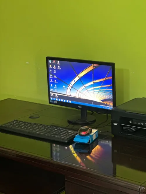 pc de bureau aoc avec unité centrale samsung 