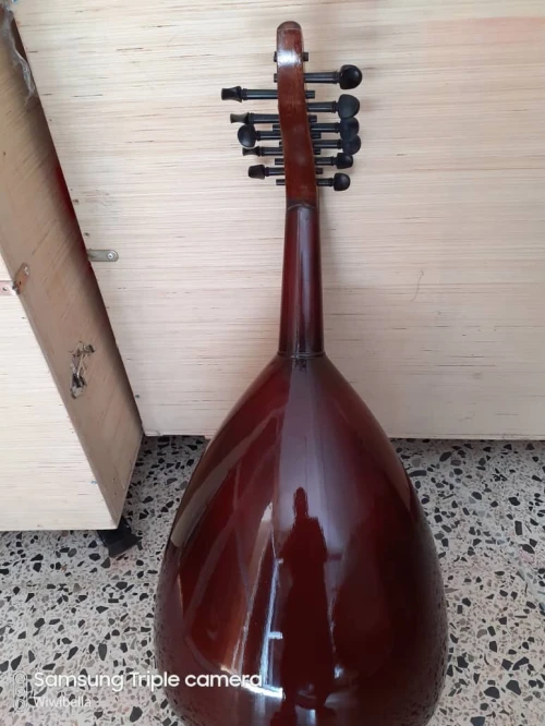 Luth Bahreïn plat très bonne affaire