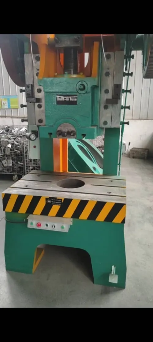 machine PRESS 160 TON 